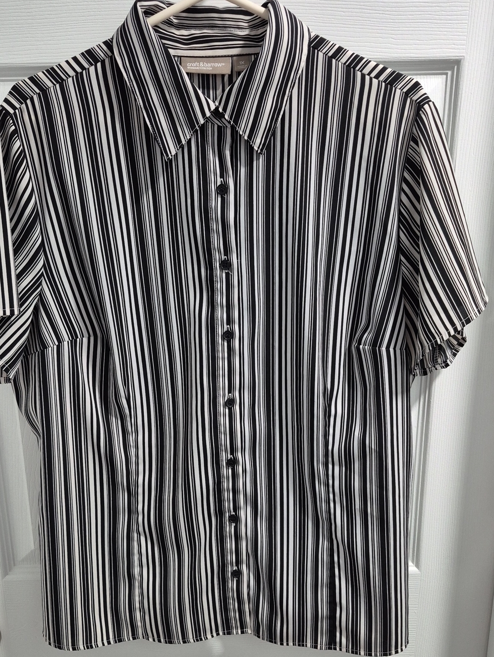 croft & barrow Black and White Vertical Stripe Short-Sleeve Shirt